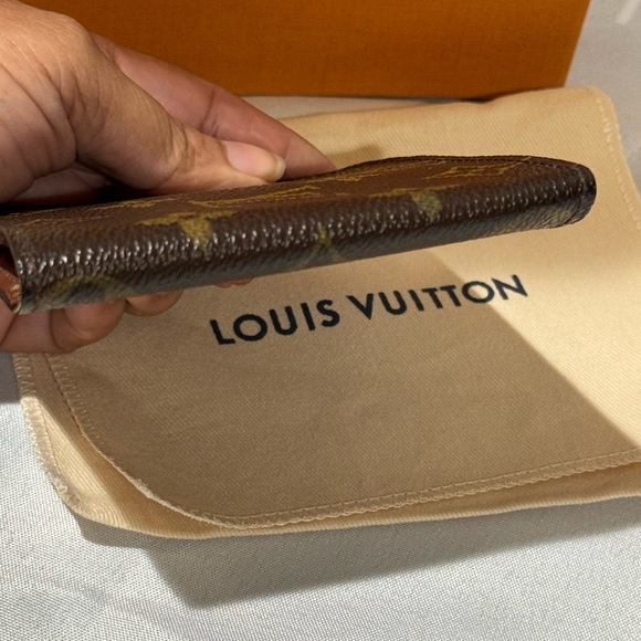 Louis Vuitton Men’s Bifold Wallet Brown Monogram Canvas Logo Accents - Picture 12 of 14